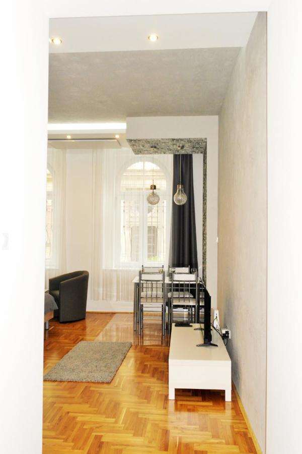 Unique Town Apartment. Clear Comfort. Appartement Budapest