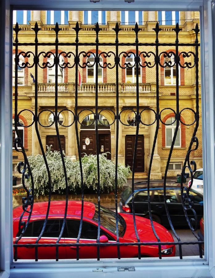Apartament Unique Town Apartment. Clear Comfort. *